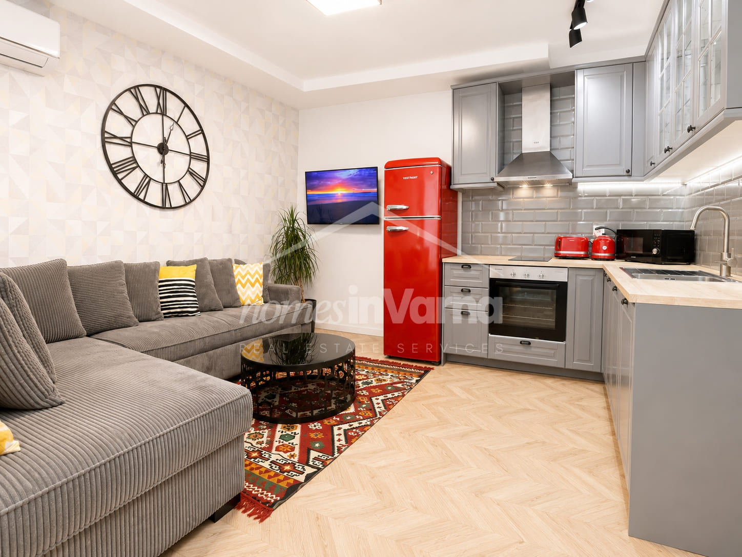2 Двустаен апартамент, Варна, център