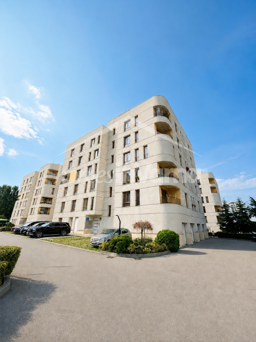 Тристаен апартамент, Варна, Акт 16, обзаведен